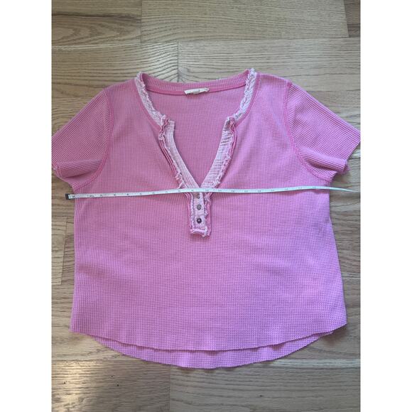 Promesa Waffle Knit Raw-Edge Henley Tee - Picture 6 of 7